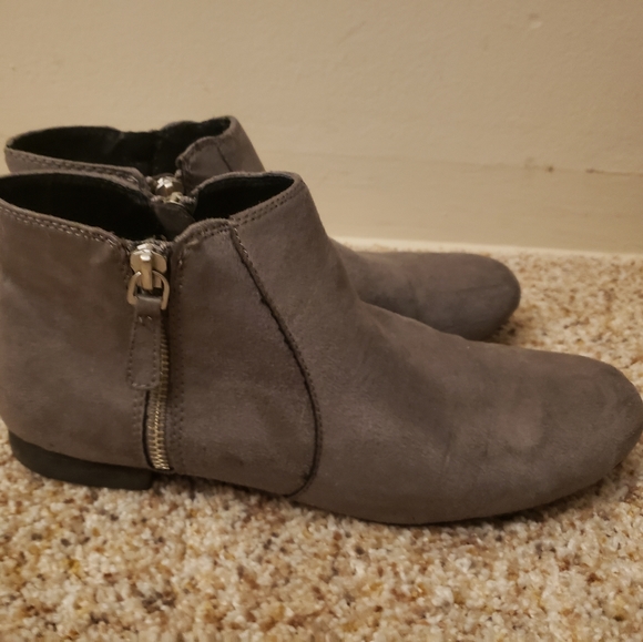 payless chelsea boots
